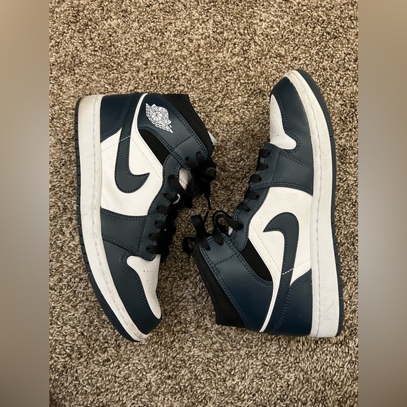 jordan 1 navy blue mid